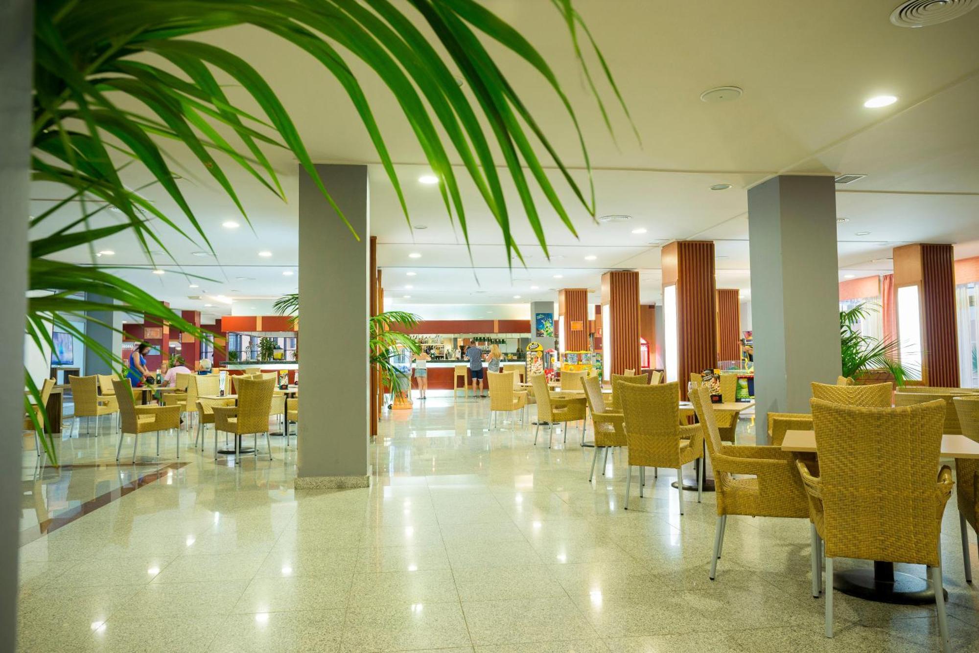 Fenix Family By Alegria Hotel Roquetas de Mar Exterior foto